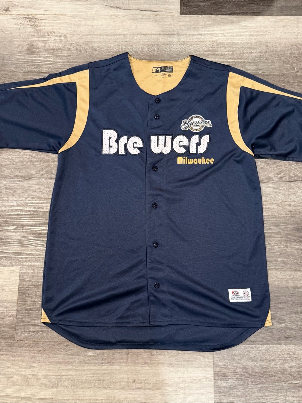 Genuine Merchandise Milwaukee Brewers Men’s Navy Blue True Fan Jersey Size Large